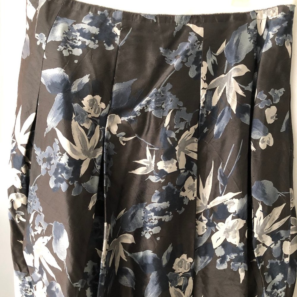Vera Wang Collection silk skirt